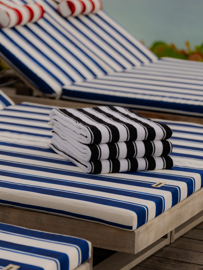 Four Seasons Jacquemus Striped Pool Towel, black and white, oversized, exclusive