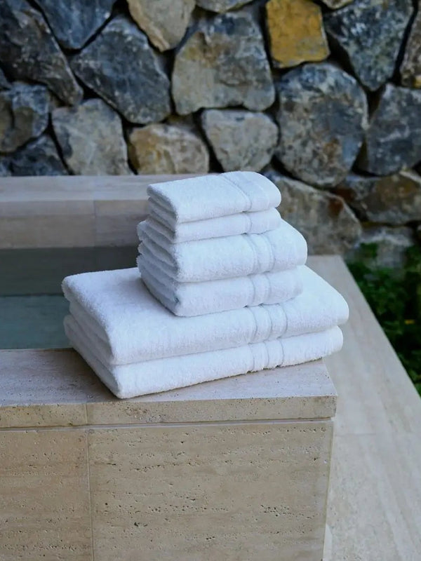 <p>TOWELS</p>