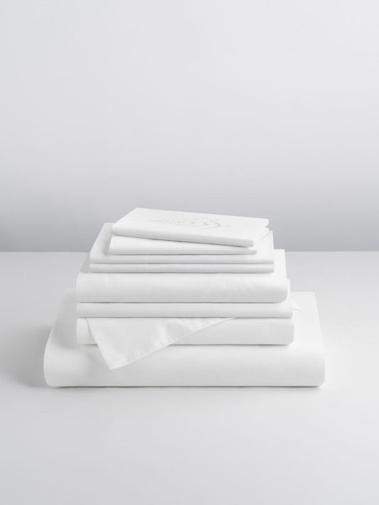{{Signature White}}